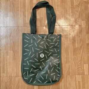 Lululemon Reusable Green Logo Print Tote Bag
